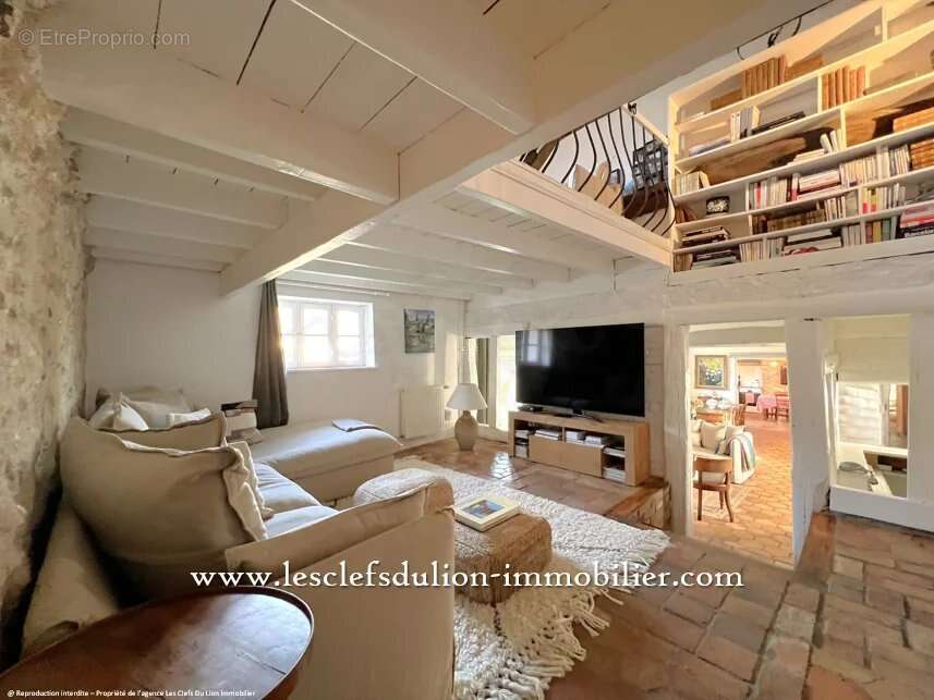 Maison à ECUELLES