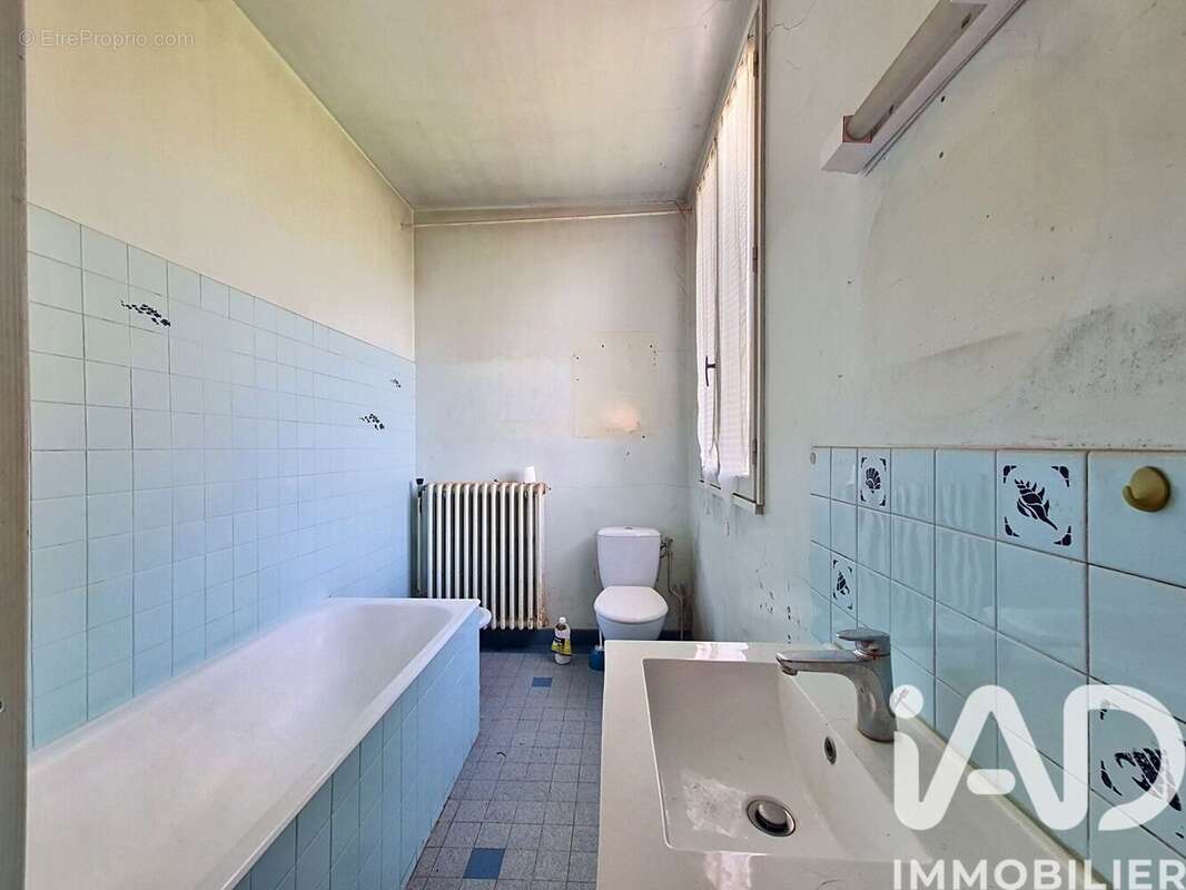 Maison 209 m² à Montbeugny  - photo 7