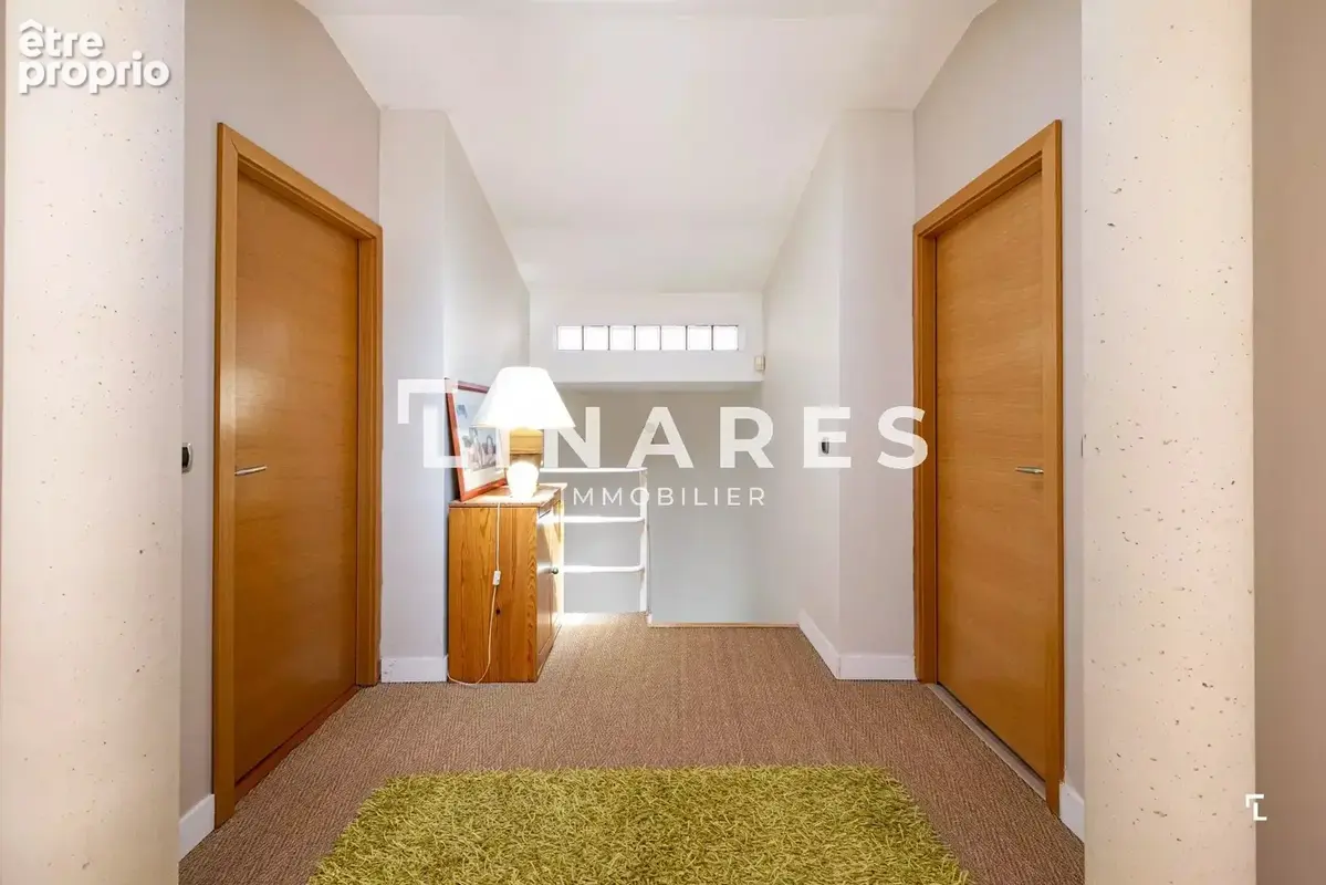 SIGNATURE - Villa 265m² (Sous-sol aménagé 62m²) - Piscine - Garage 44m²  - Parcelle de 1163m² - 13011 Les Camoins - photo 18