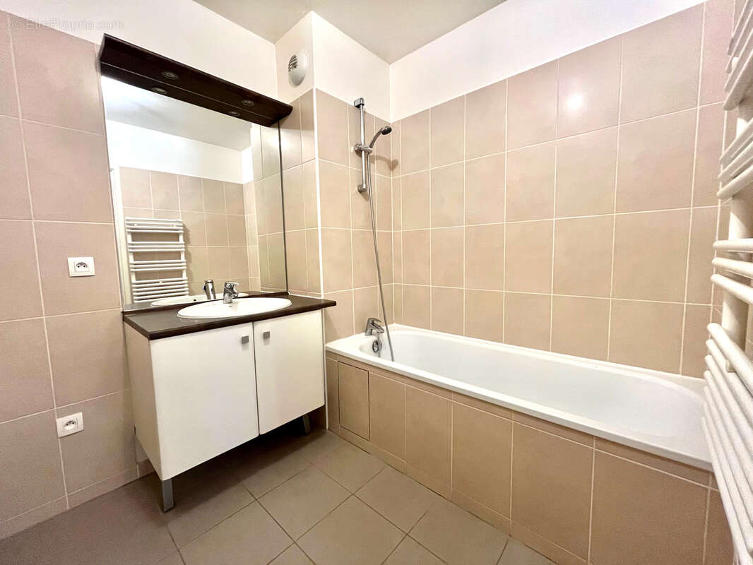 Appartement 61 m² à Asnieres-Sur-Seine  - photo 9
