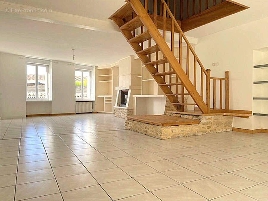 Maison à SAINT-SAUVEUR-D&#039;AUNIS