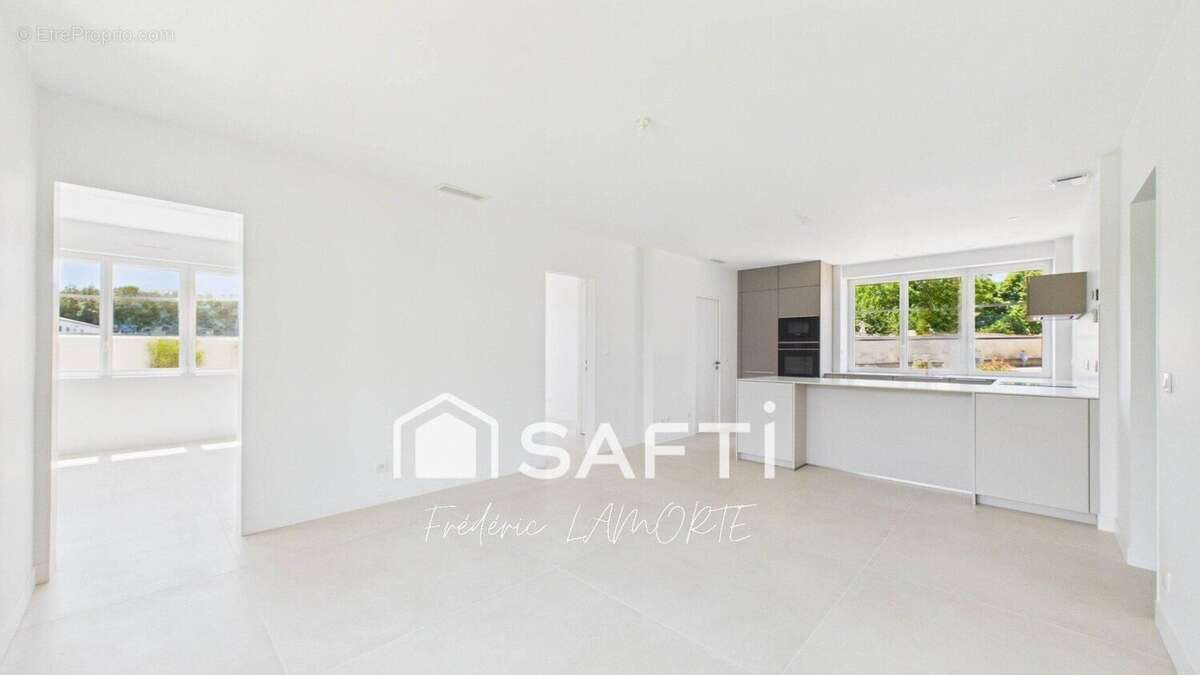 Maison 138 m² à Sainte-Soulle  - photo 3