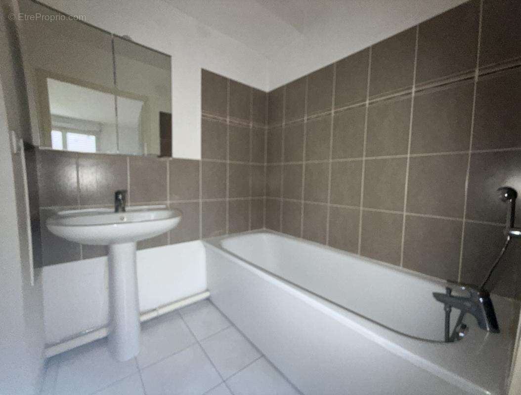 Appartement à CLAYE-SOUILLY
