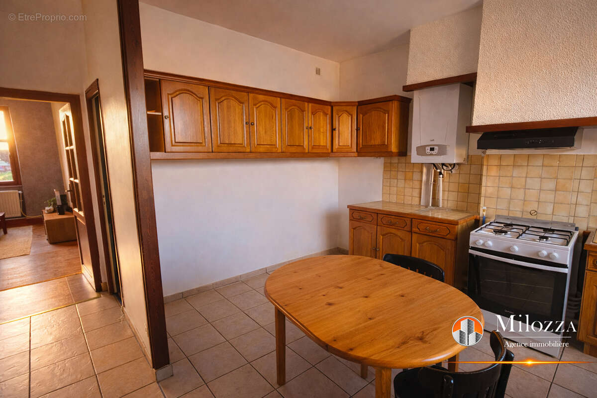 Appartement à NIVOLAS-VERMELLE
