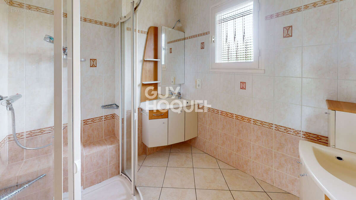 Maison à SAINT-OVIN