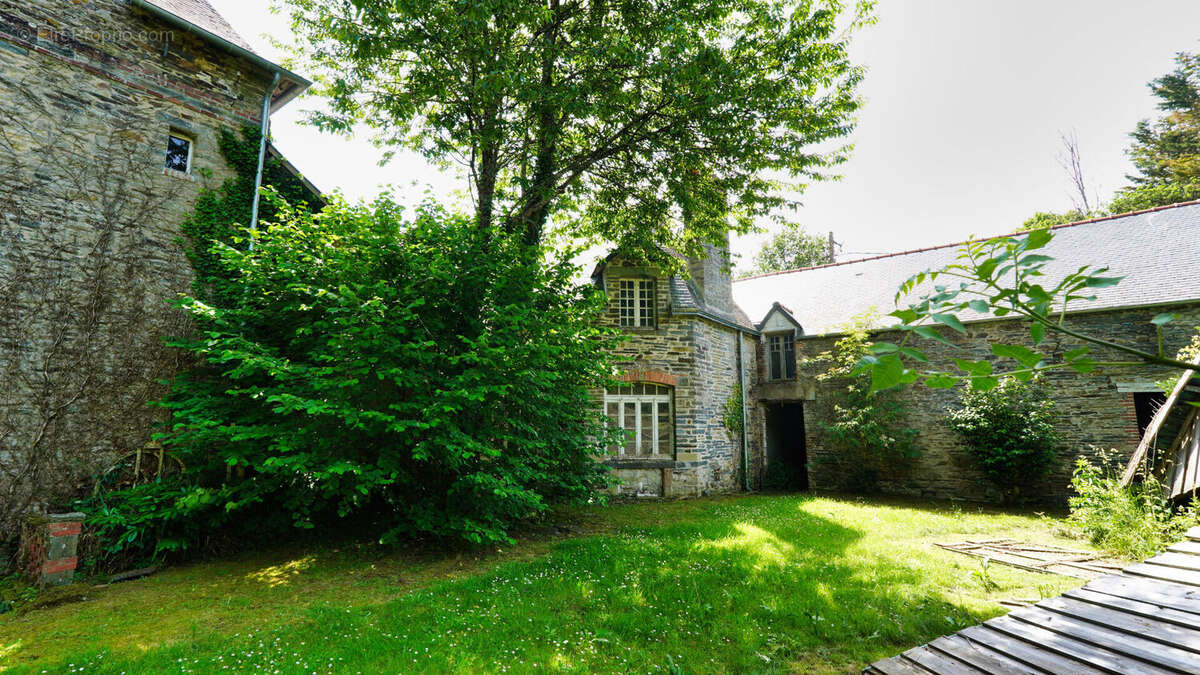Maison à LES FOUGERETS
