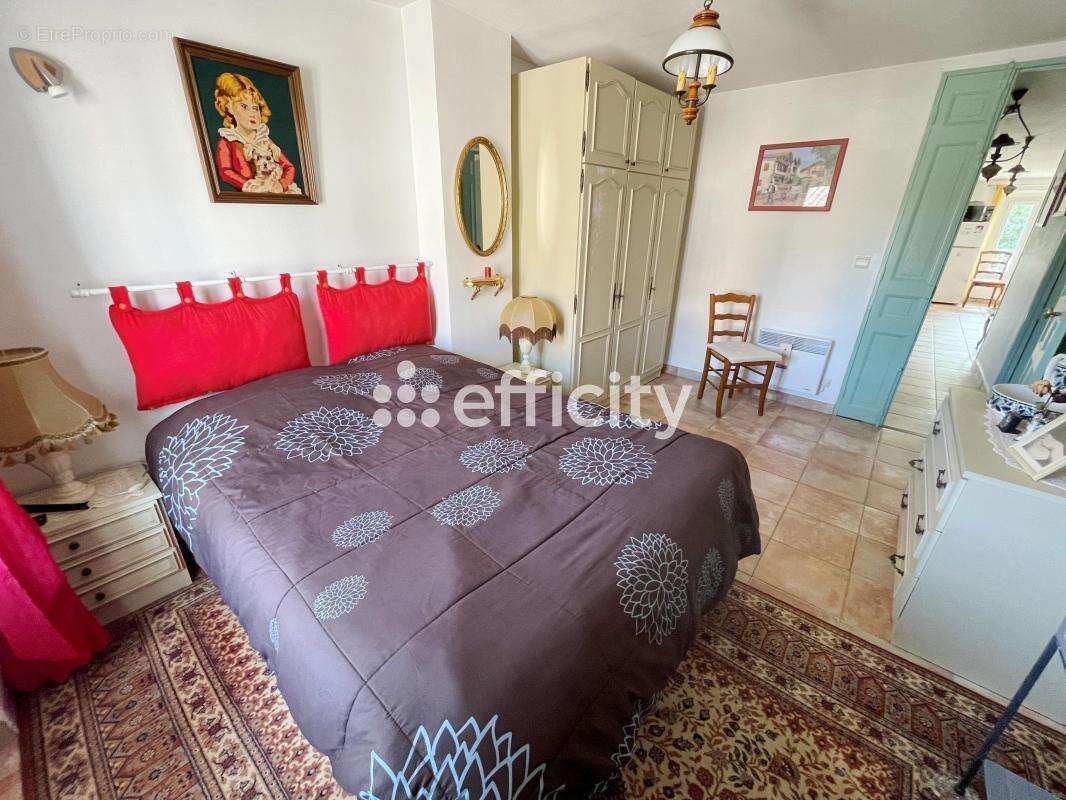 Appartement à LE MUY