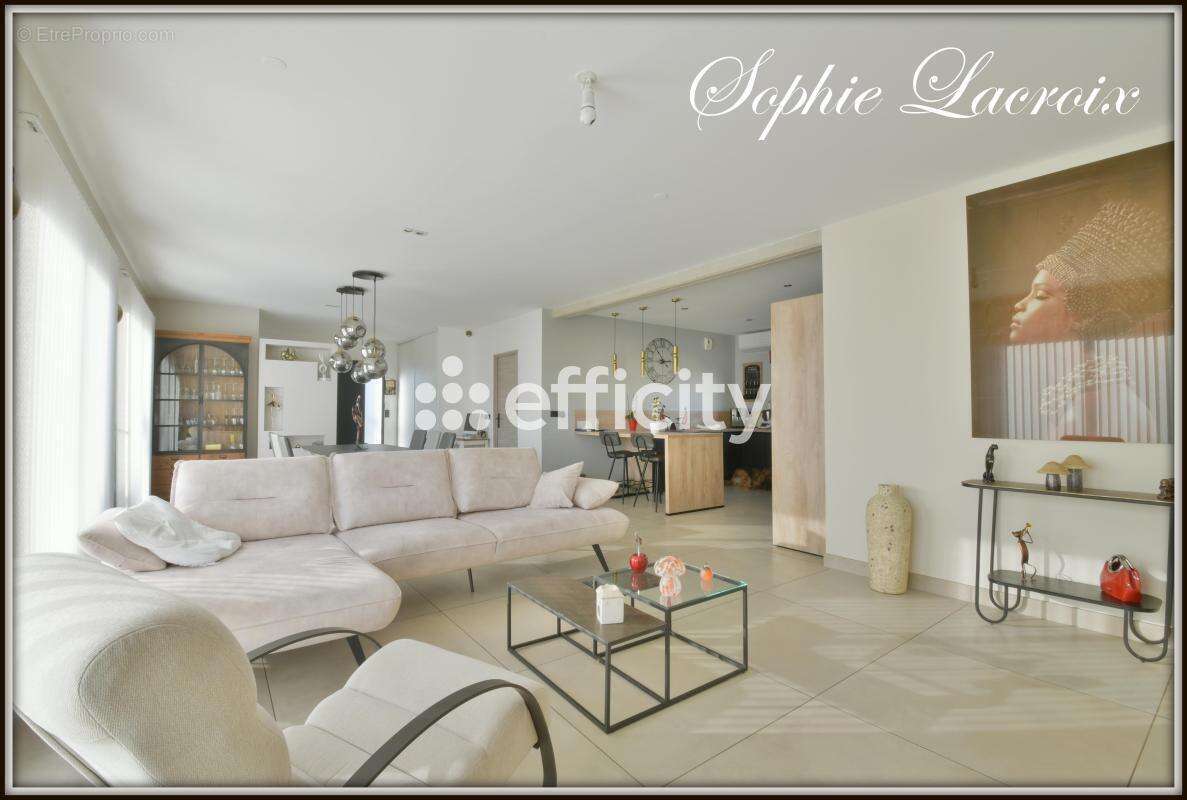 Maison à ROUSSILLON