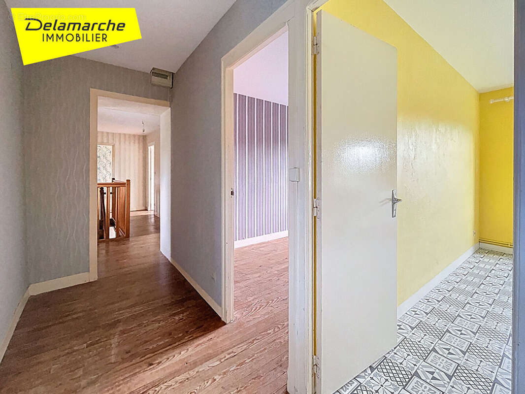 Maison à SAINT-SAUVEUR-LENDELIN