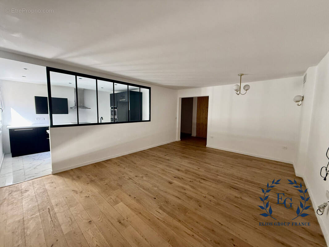 Appartement à MARSEILLE-7E