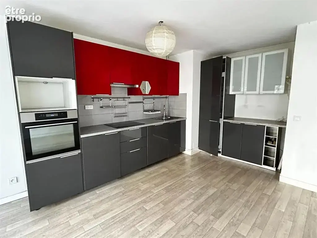 Appartement 3 pièces 71 m² à vendre à Paris-11e (75011) - photo 2