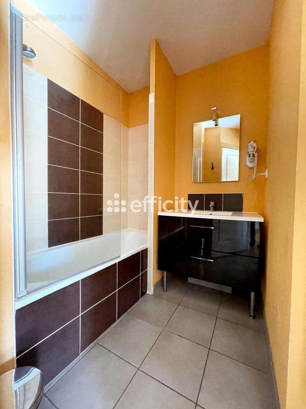 Appartement à AX-LES-THERMES