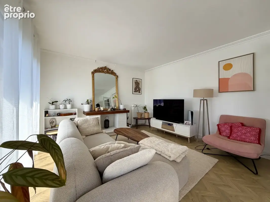 Appartement lumineux avec balcon sur le canal du Midi et deux places de stationnement - photo 5