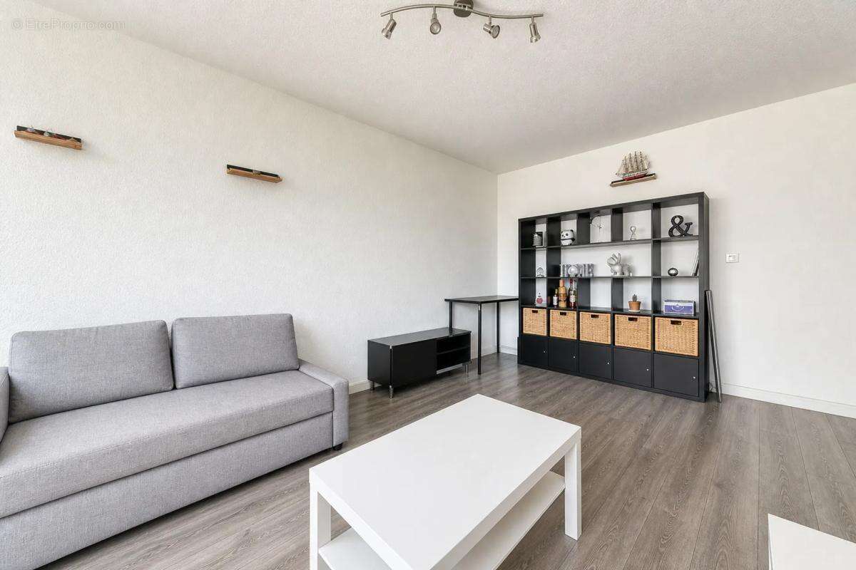 Lyon 8e, Appart T4 lumineux avec garage - photo 3