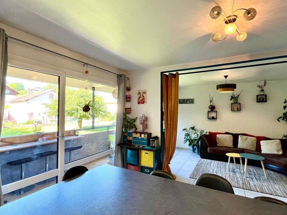Appartement 71 m² à La Roche-Sur-Foron  - photo 15