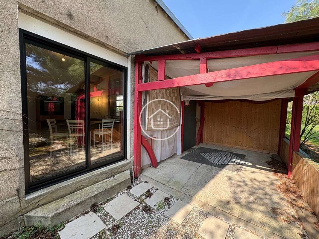 Maison à LA CHAUSSEE-SAINT-VICTOR