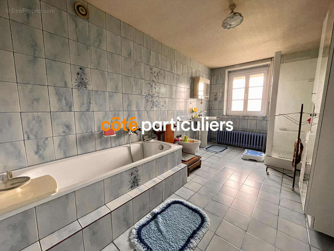 Maison à BARON-SUR-ODON