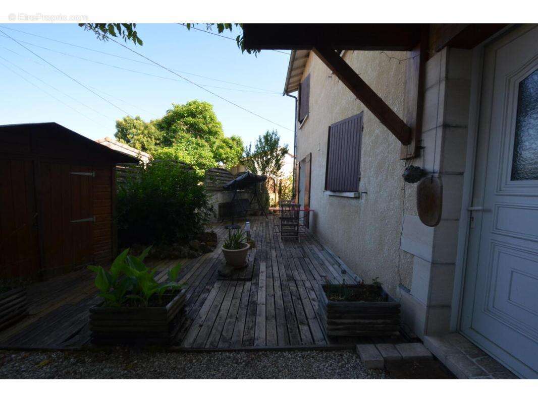 Maison 146 m² à Coutras  - photo 19