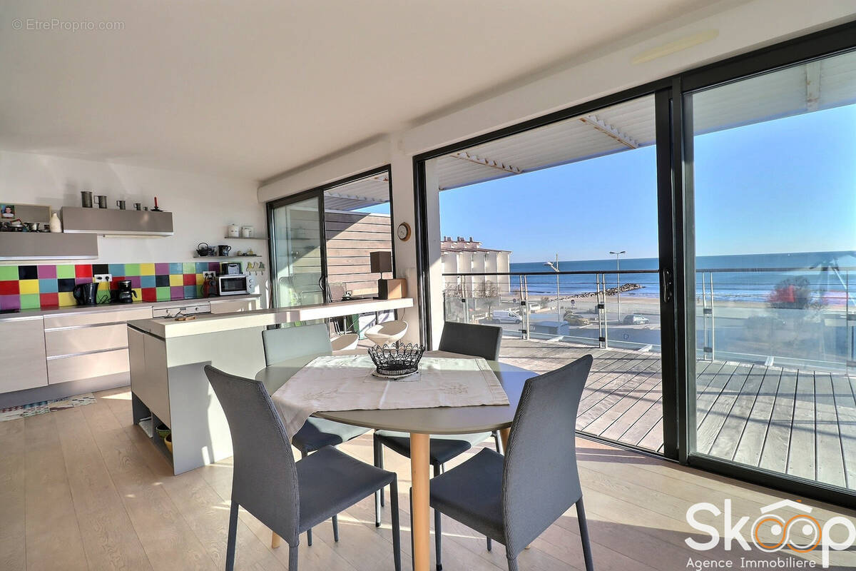 Appartement à MAUGUIO