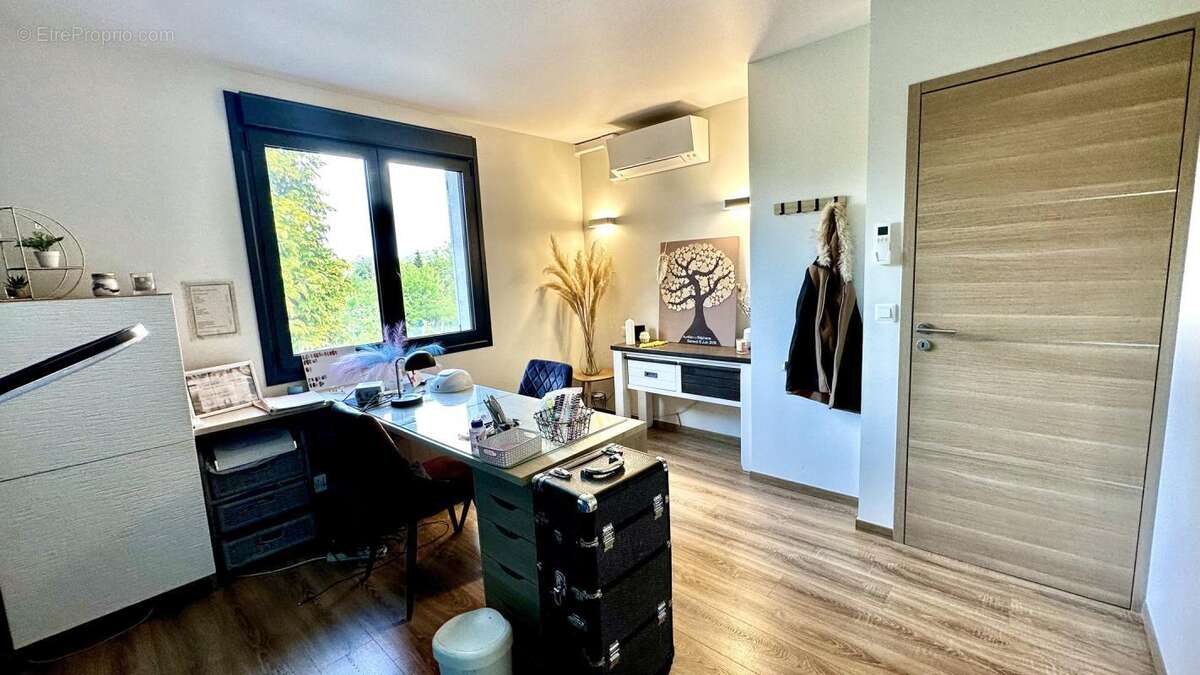 Maison à MONTIGNY-SUR-LOING