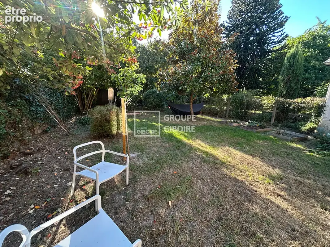 A VENDRE - AGENCE GIBOIRE - RENNES Bourg L'évêque/Anatole France - Maison d'environ 157m2 habitables et 165m² au sol - photo 5