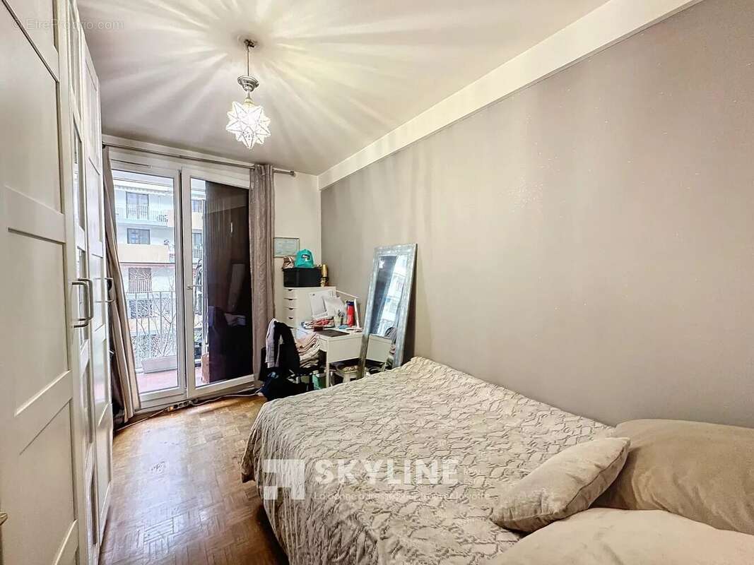 Appartement à MARSEILLE-2E