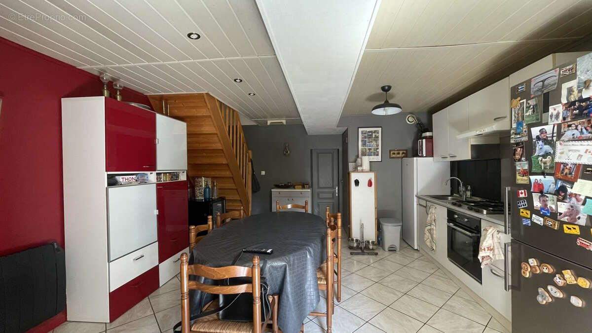 Maison à FRONTENAY-ROHAN-ROHAN