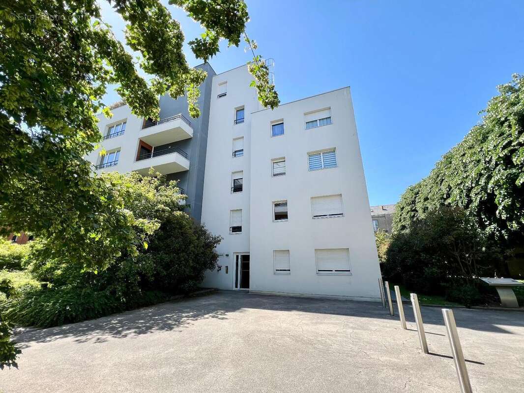 Appartement 69 m² à Angers  - photo 2