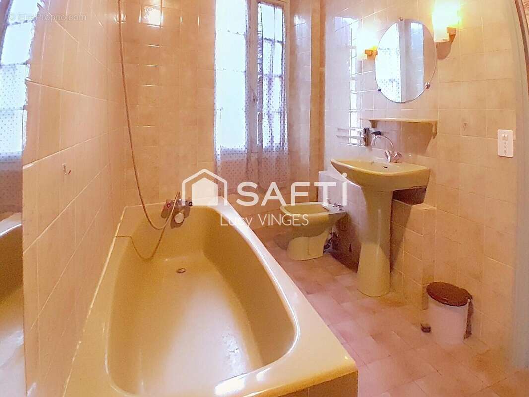 Photo 6 - Appartement à FRAYSSINET-LE-GELAT