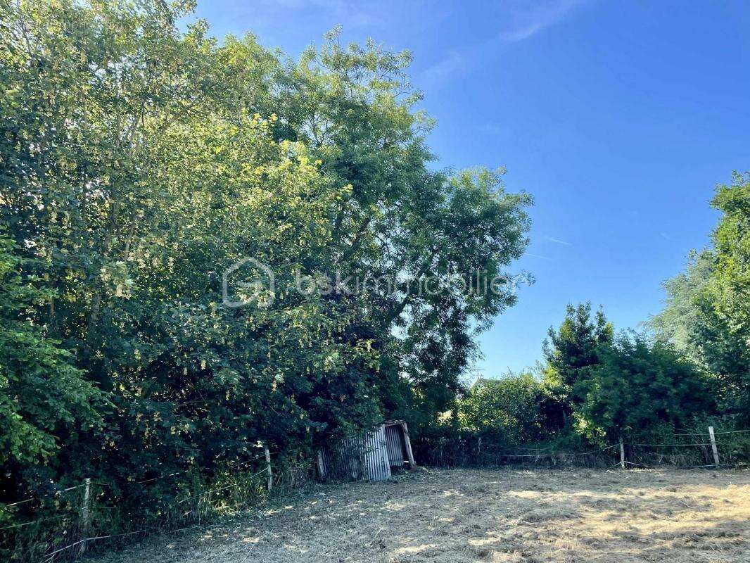 Terrain à MONCEAUX-EN-BESSIN