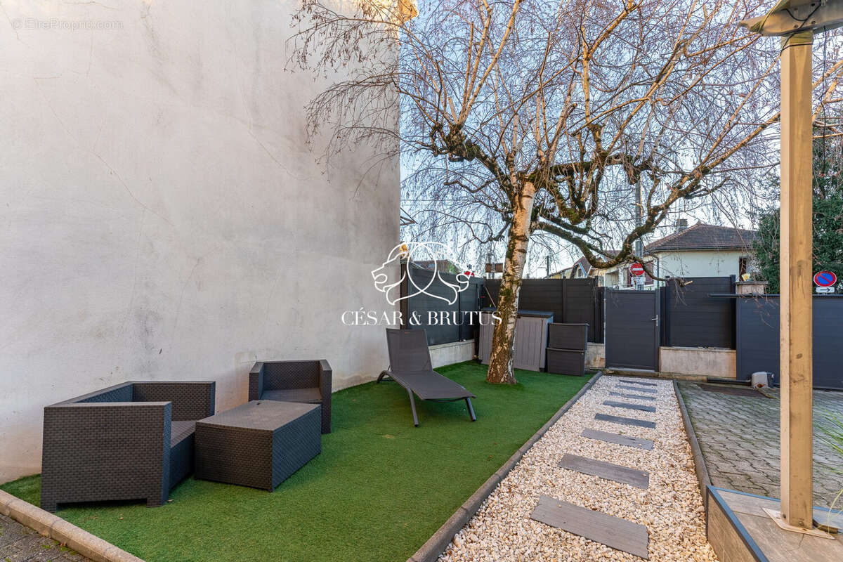 Maison 80 m² à Bron  - photo 3