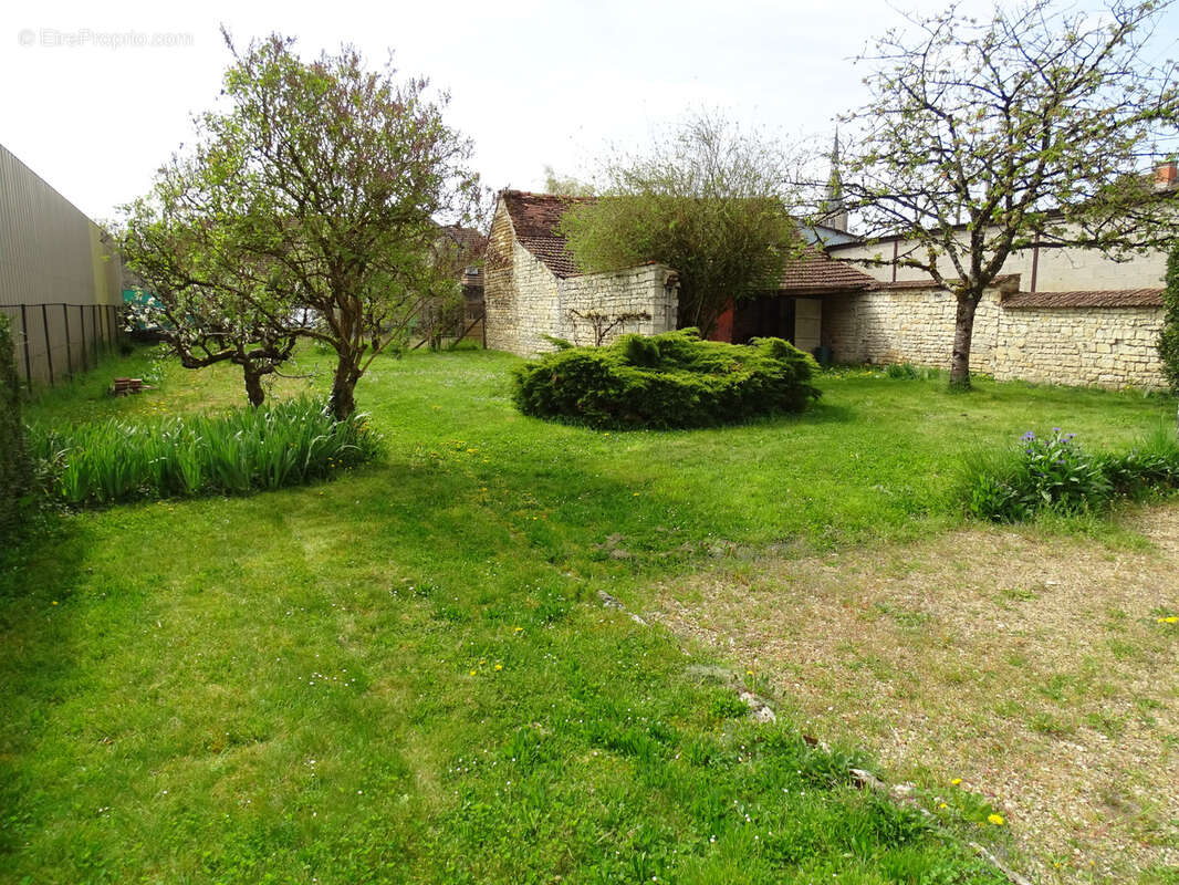 Maison à CHATILLON-SUR-SEINE