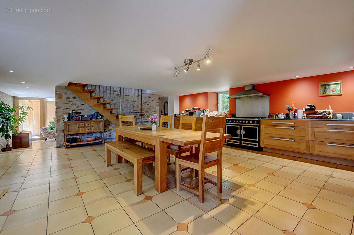 Maison à SAINT-CERE