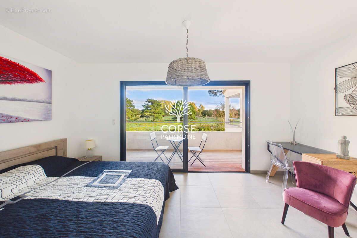 Appartement à LECCI