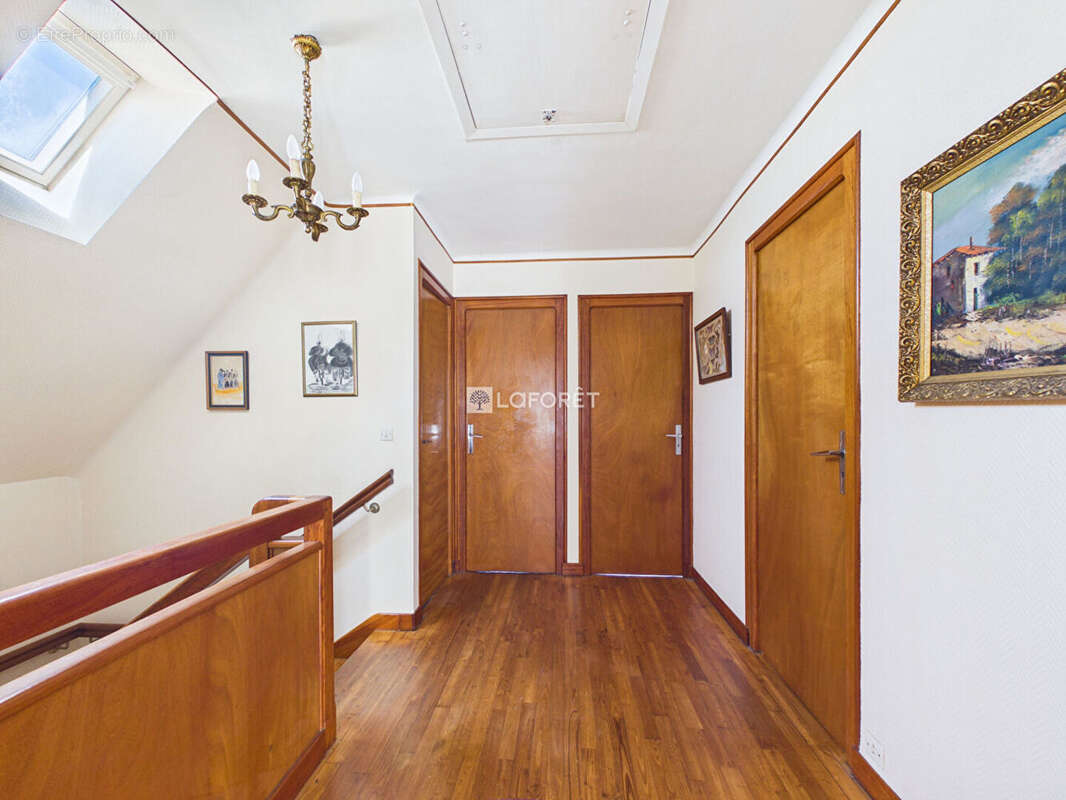 Maison TREFFIAGAT 6 Pièces 130.25 m² - photo 11