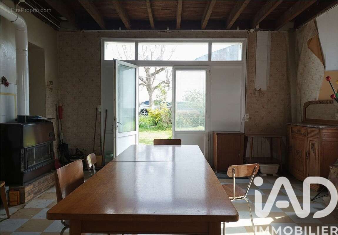 Maison 151 m² à Soulignonne  - photo 4