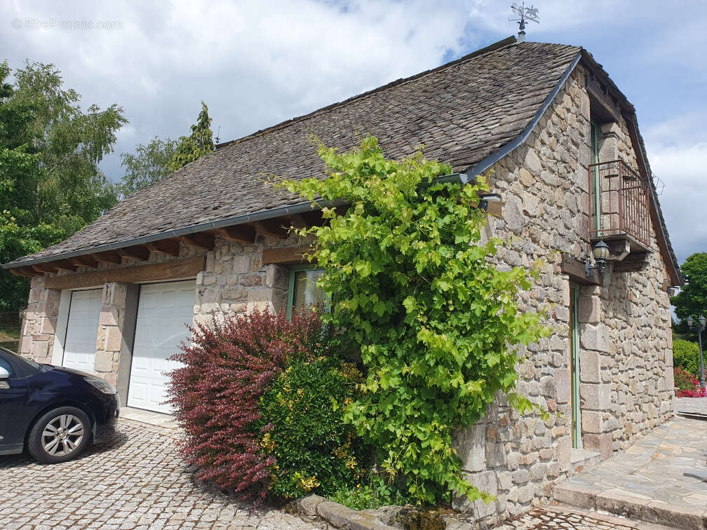 Magnifique propriété du 17éme, 2,5 ha prairie attenant, piscine, proche bourg tous commerces. - photo 15