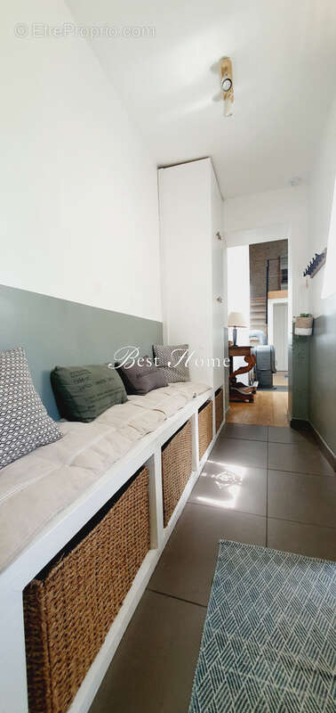 A vendre. Rare, sur les collines de Nîmes, proche du centre ville. Vente, maison de ville de type 4  avec jard - photo 5