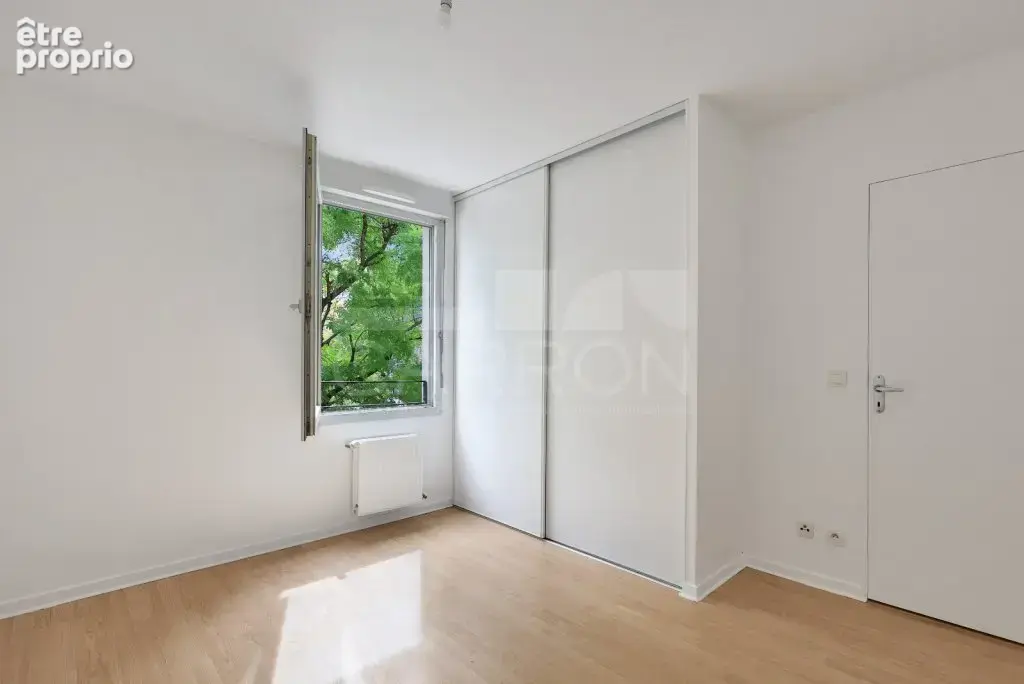 St bonnet centre - appartement 3 pieces avec balcon 16,7 m2 - bon etat - 248 000 € hai - photo 6