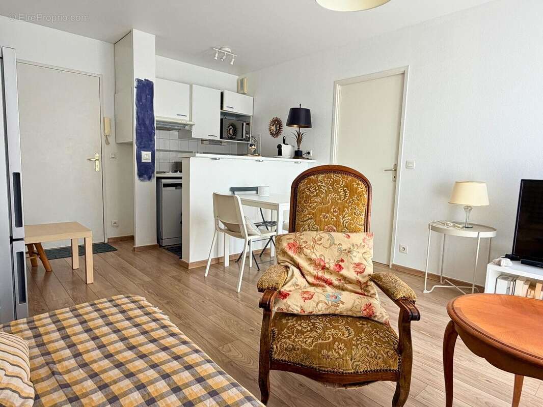 Appartement à LION-SUR-MER