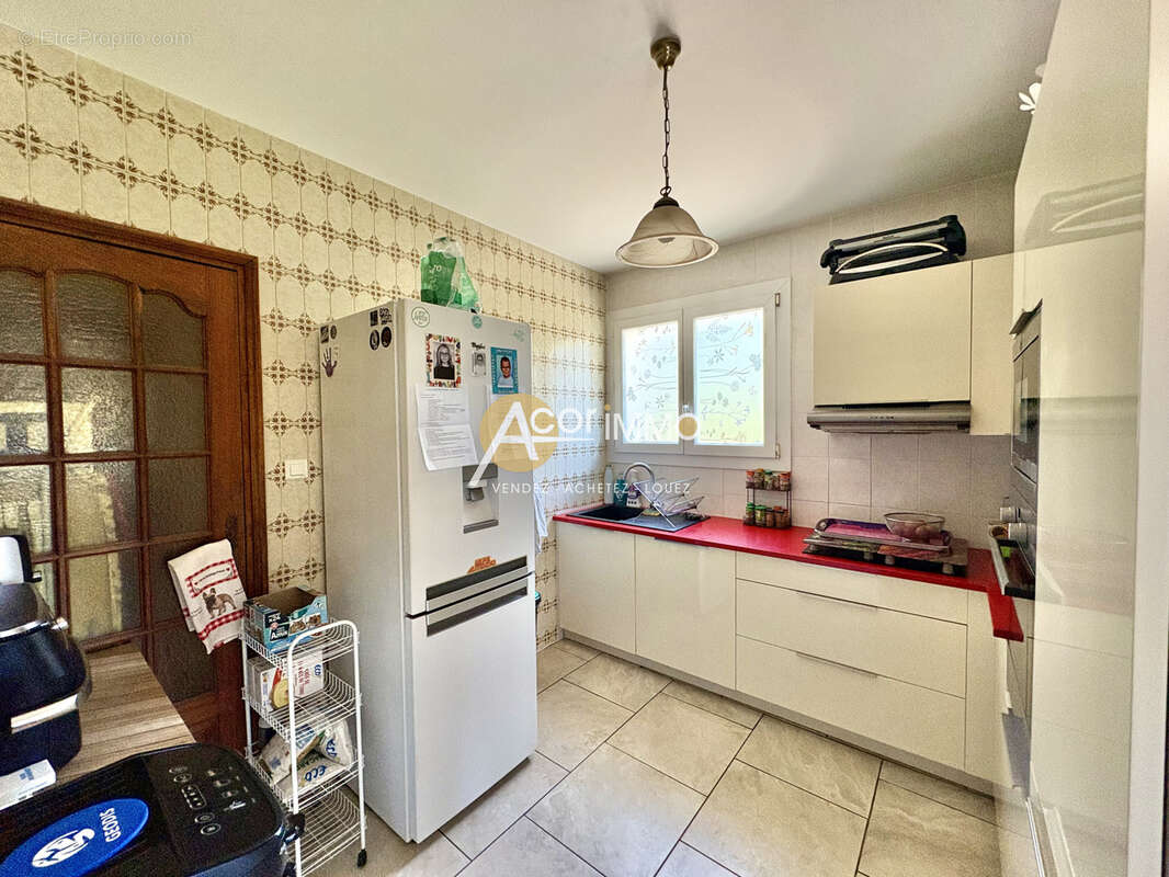 La Seyne, Grande maison d'habitation divisée en deux appartements au calme - photo 15