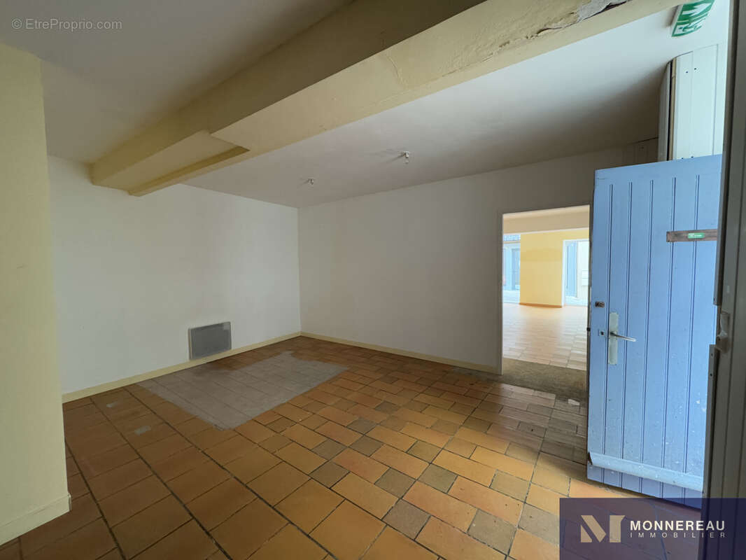 Appartement à BARBEZIEUX-SAINT-HILAIRE