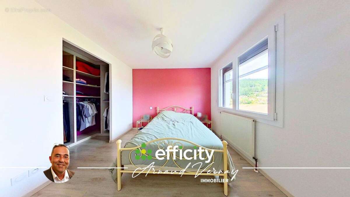 Maison 125 m² à Tarare  - photo 8