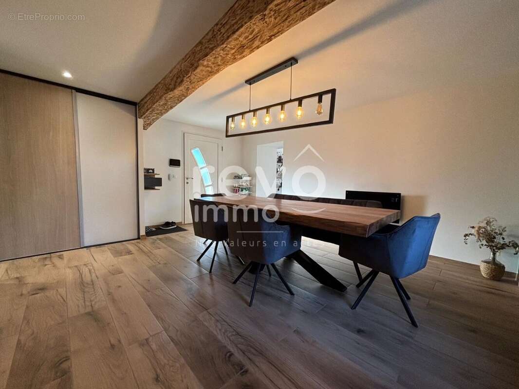 Maison à MESSIMY-SUR-SAONE