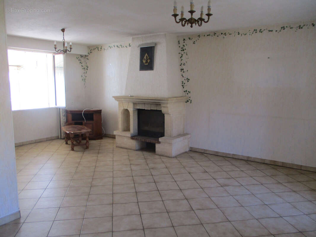 Maison à CEAUX-EN-COUHE