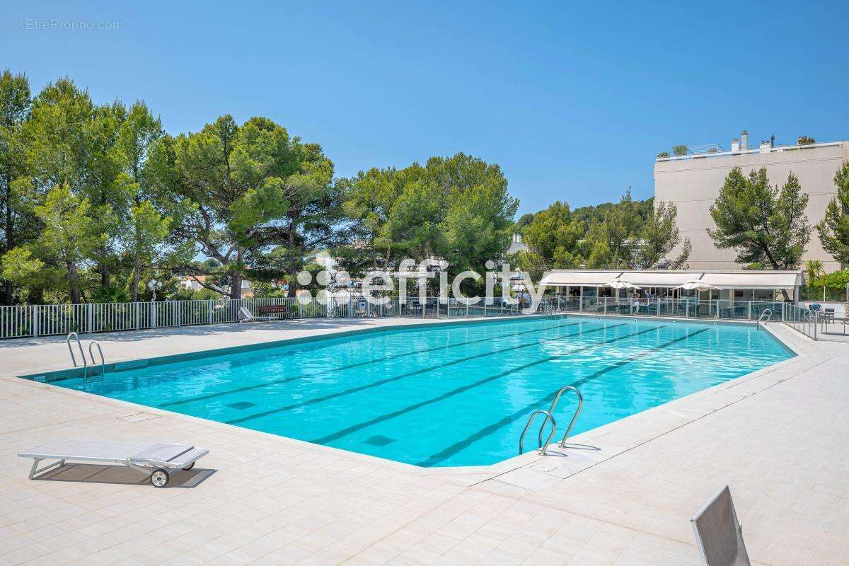 Appartement à MARSEILLE-8E