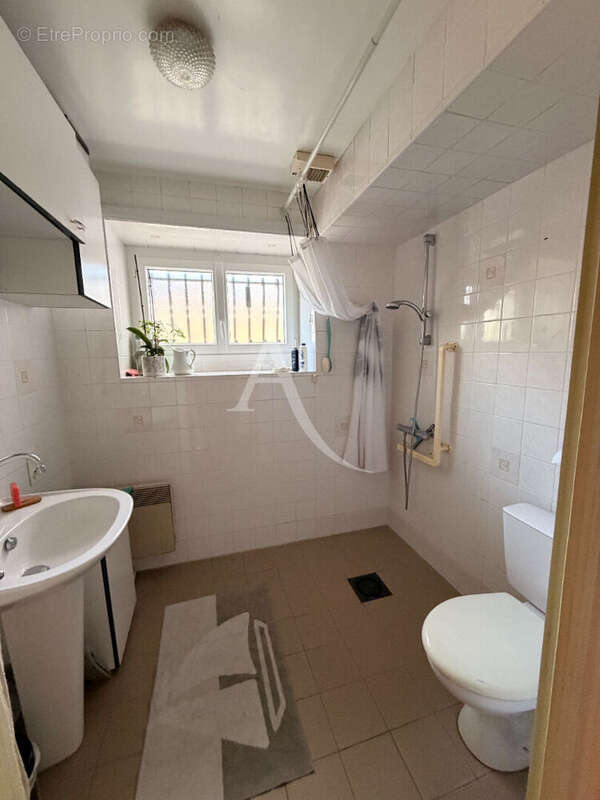 Maison familiale spacieuse avec verger. - photo 7