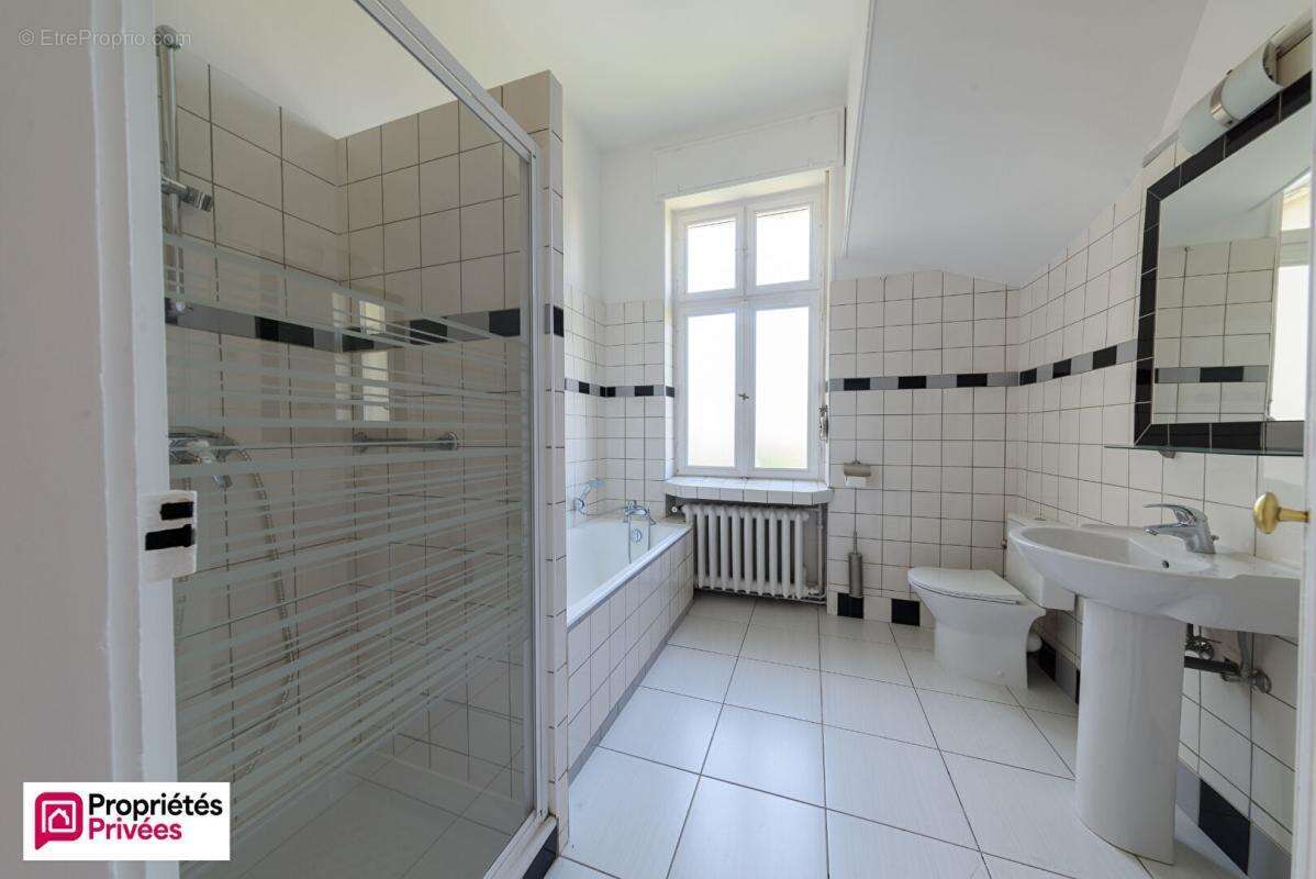Maison Le Ban-Saint-Martin 11 pièces 288 m2 - photo 13