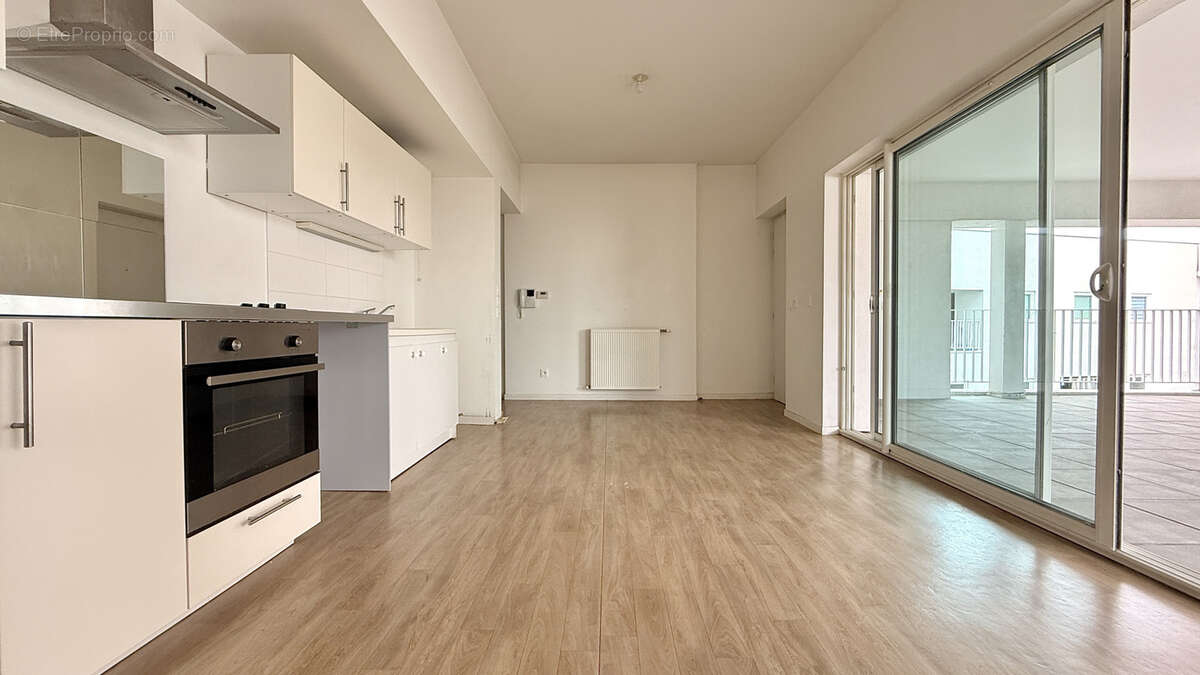 BEGLES - T3 avec grande terrasse - photo 6