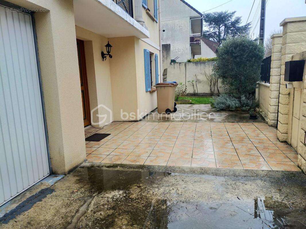 Maison à LE BOURGET